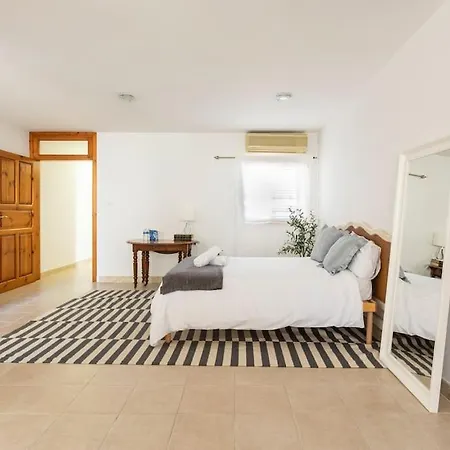 Penthouse With Roof Terrace And Sea Views شقة فاليتا