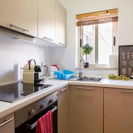 شقة Penthouse With Roof Terrace And Sea Views فاليتا