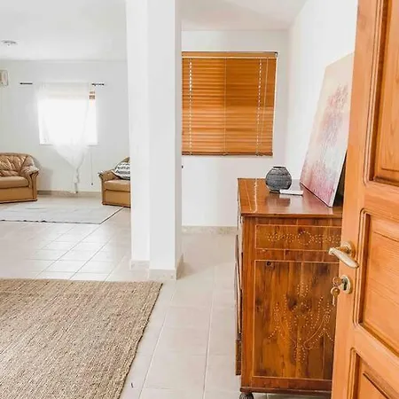 Penthouse With Roof Terrace And Sea Views Apartamento La Valeta