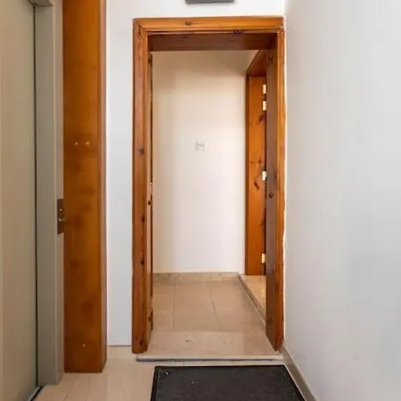 Penthouse With Roof Terrace And Sea Views アパート バレッタ