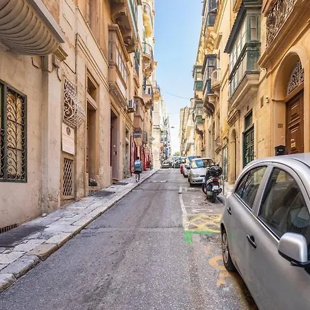 Penthouse With Roof Terrace And Sea Views Apartamento *