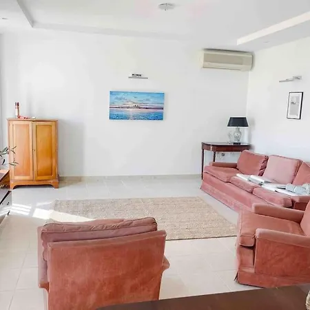 Penthouse With Roof Terrace And Sea Views アパート バレッタ