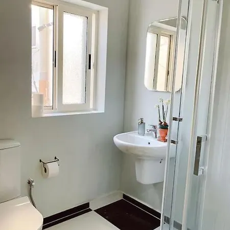 アパート Penthouse With Roof Terrace And Sea Views *