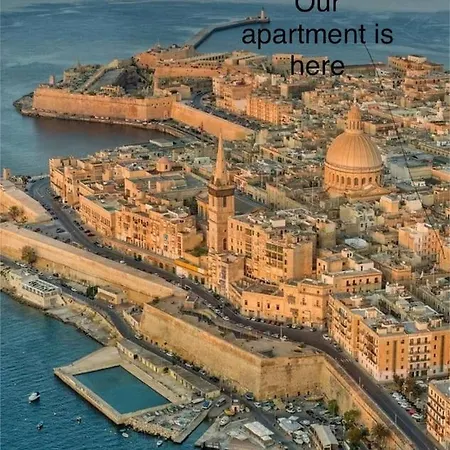 Penthouse With Roof Terrace And Sea Views