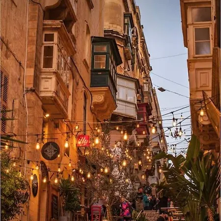 Penthouse With Roof Terrace And Sea Views Apartamento *