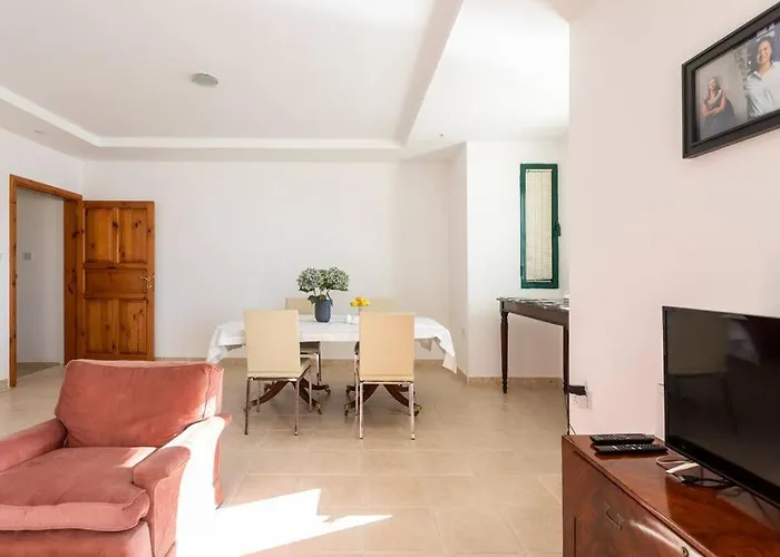 Penthouse With Roof Terrace And Sea Views Apartamento *