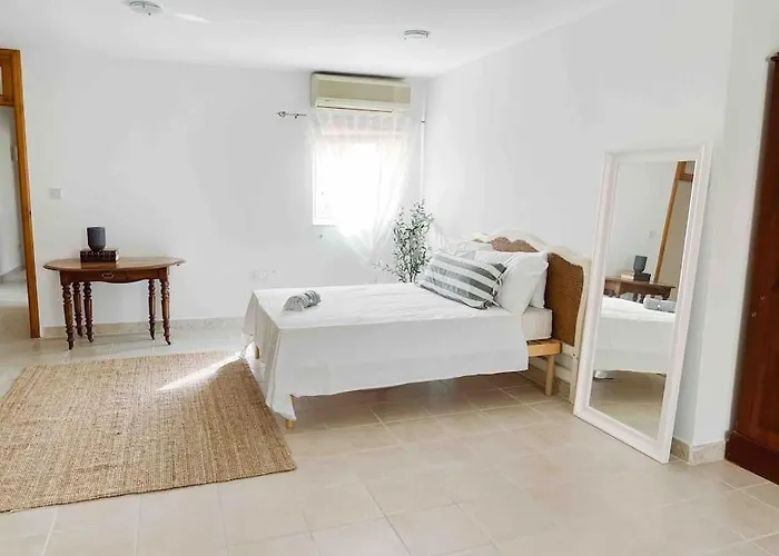 Penthouse With Roof Terrace And Sea Views