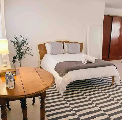 Penthouse With Roof Terrace And Sea Views *