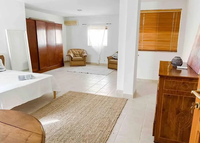 Penthouse With Roof Terrace And Sea Views Valeta