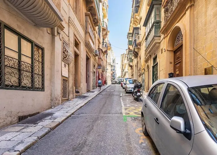 Penthouse With Roof Terrace And Sea Views Apartamento *