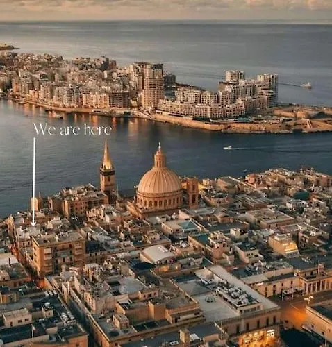 Penthouse With Roof Terrace And Sea Views * Valeta