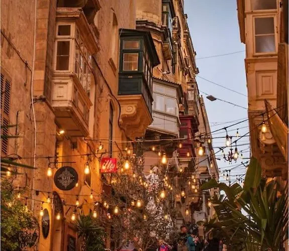 Penthouse With Roof Terrace And Sea Views Apartamento *