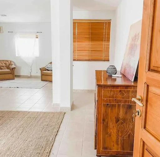 Penthouse With Roof Terrace And Sea Views